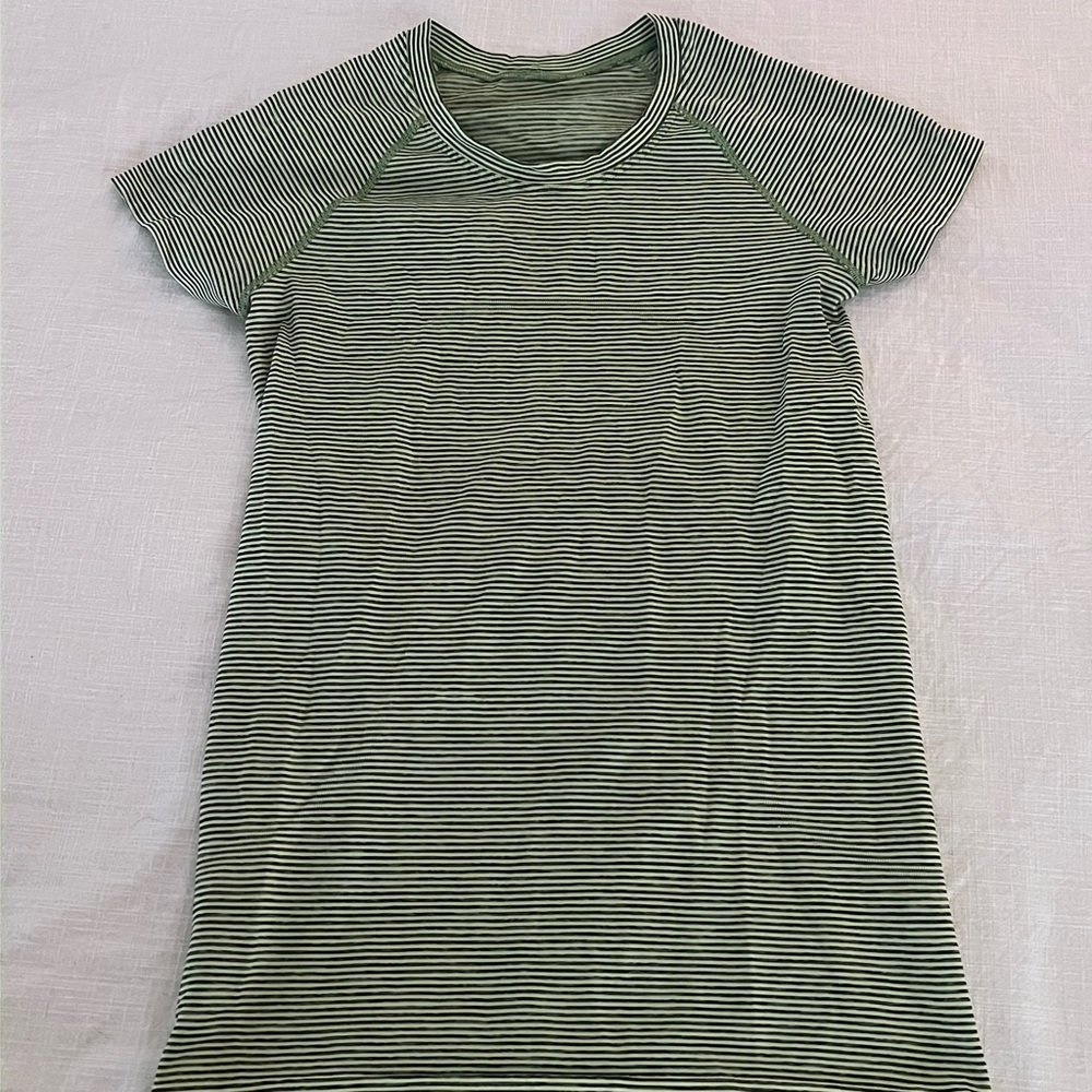 Lululemon Swiftly Tech 2.0 Tshirt